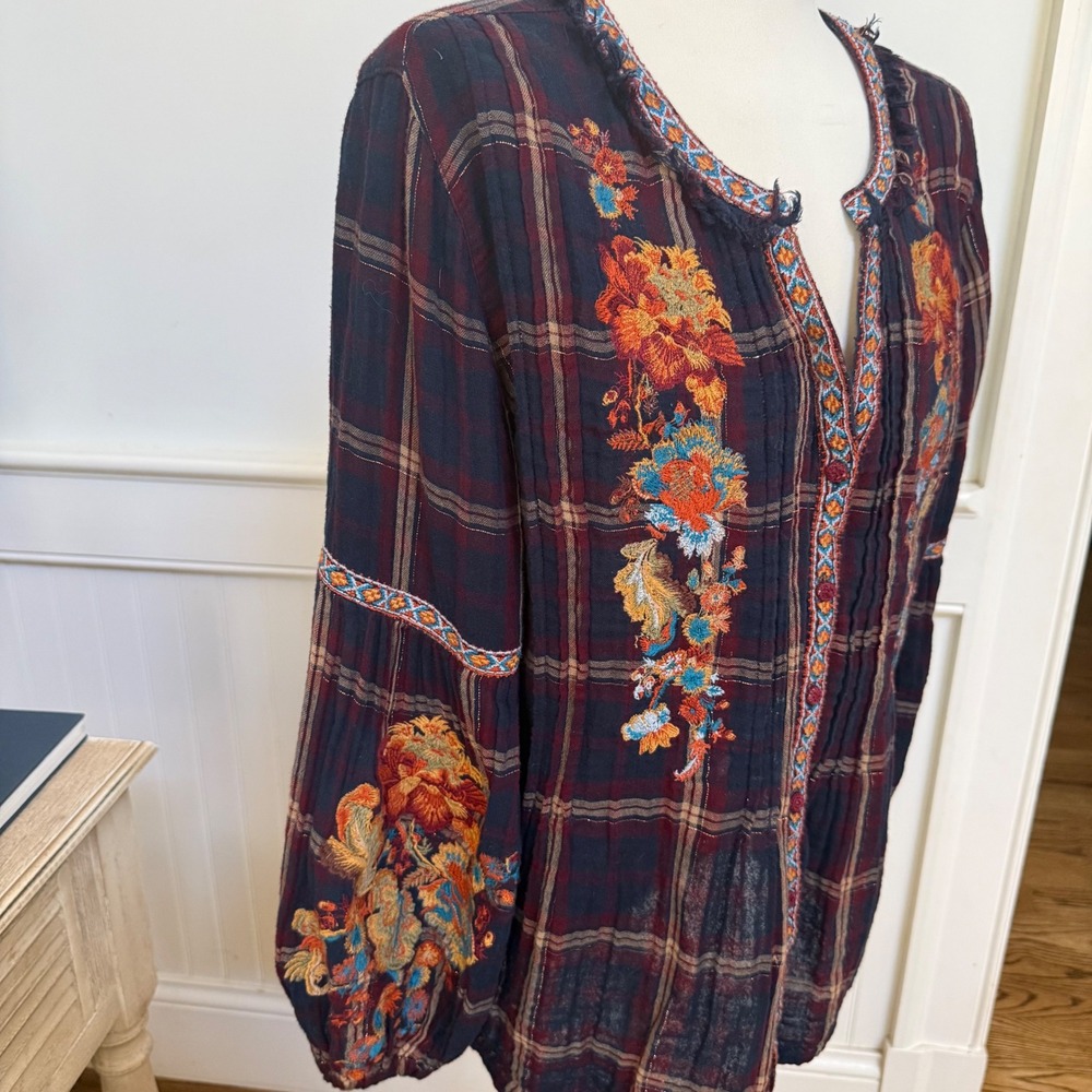 Sundance Womens Plaid Embroidered Gauze Blouse Navy Burgundy Metallic Medium - Picture 2 of 7